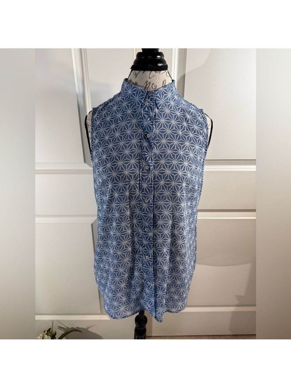 H&M Blue Geometric Button Down Shirt 6